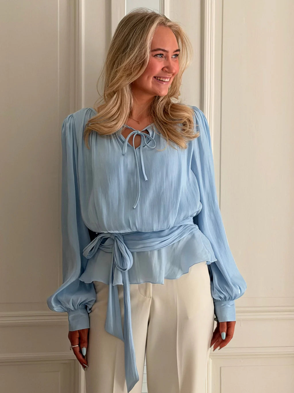 VMELISA Top - Cashmere Blue